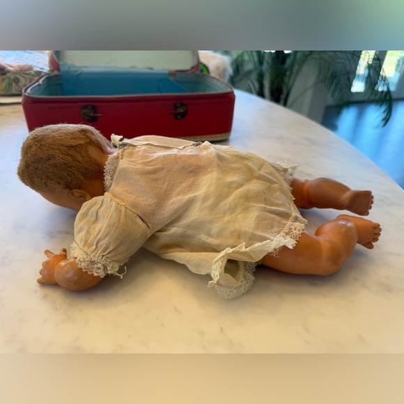 Vintage 1960s Mattel Tiny Thumbelina Doll plus her outfits & She Still Works! - Picture 7 of 17